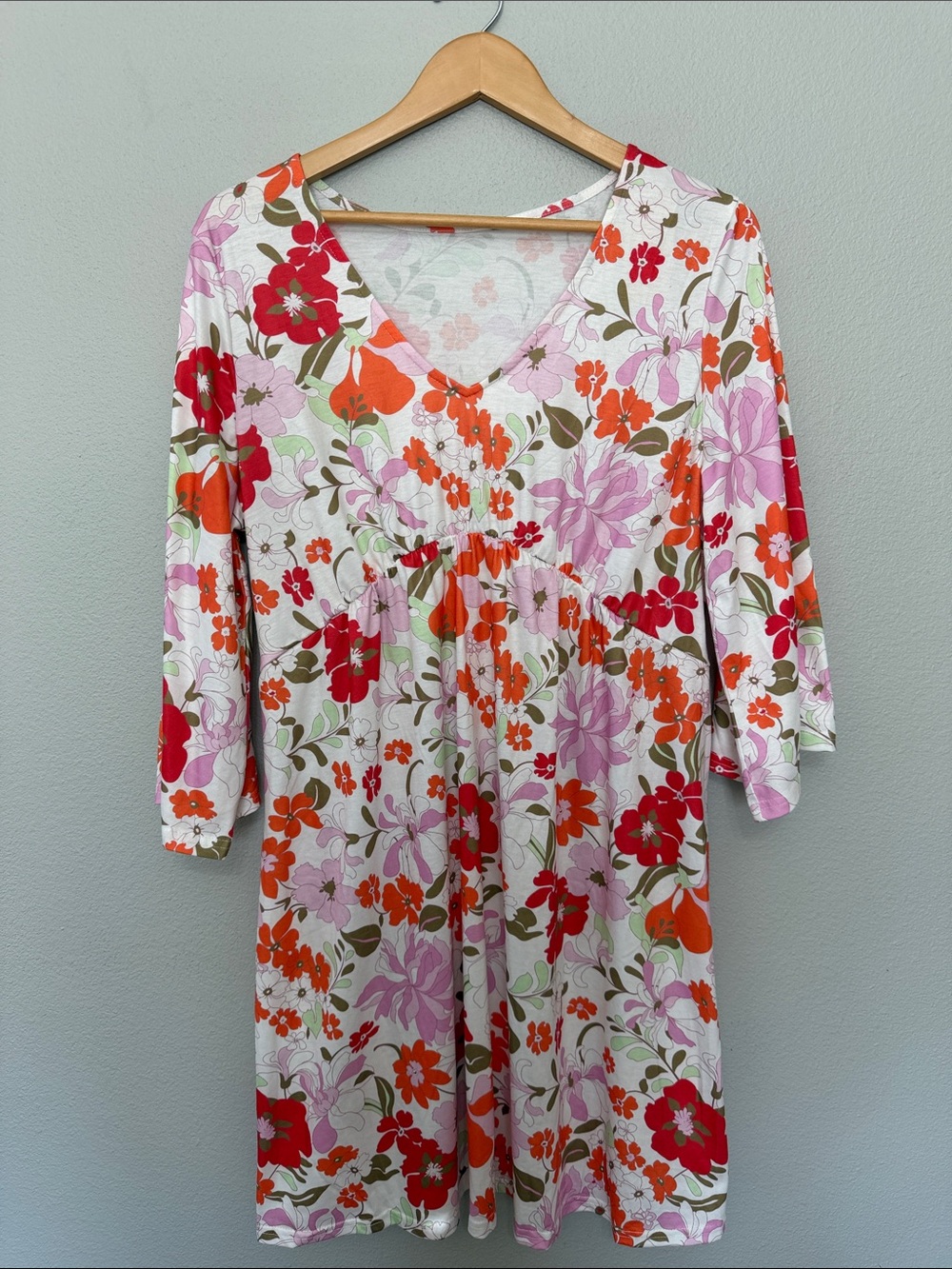 V-Neck Floral Swing Dress in White with Red, Orange & Pink Blooms XL Cottagecore